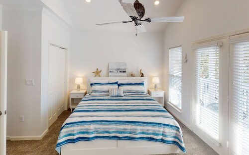 Coastal Soul - Ventana Dunes home with community pool access and golf cart