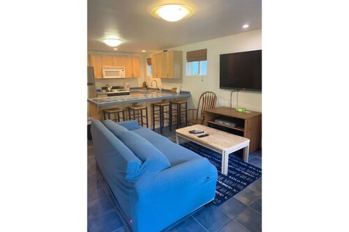 5 Minute Walk to the Beach from your Studio