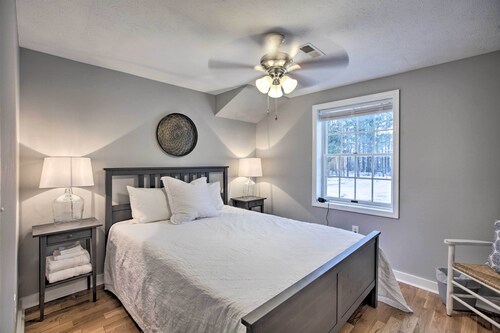 NEW! Elegant Afton Getaway Near Trails & Vineyards