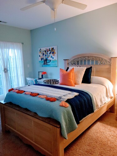 Longing to be on the Water with all the Comforts of Home . . . Search no More!