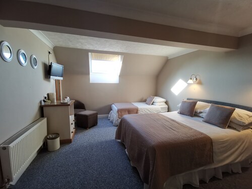 River Haven Hotel