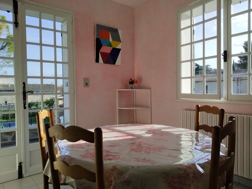 MAISON FAMILIALE AU PAYS DU VENTOUX!... DEUX EN UN!