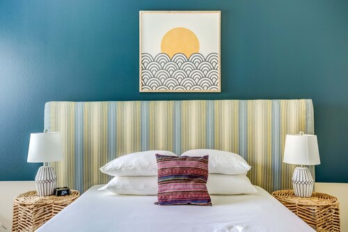 WanderJaunt | Sherman | 2BR | Carmel Valley