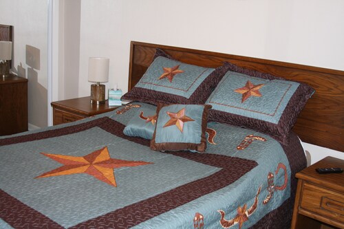 Newly refurbished cottage, located at the River Ranch resort
