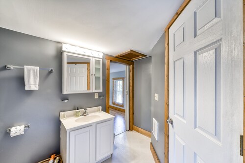 Cozy, Dog-Friendly Home w/ Free WiFi & a Furnished Patio - Close to Lake Anna