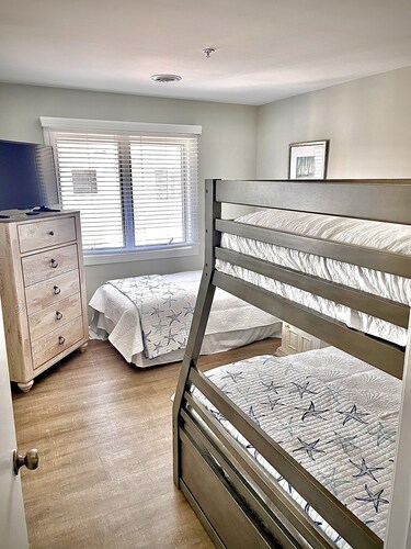 Spectacular Top Floor Oceanfront 3 BDR Condo On North End Of Wrightsville Beach