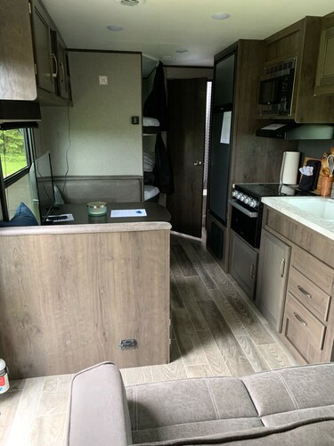 Horse Farm NEW 26' RV on 24 acres