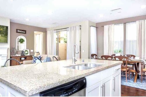 Resort-Style Luxury 3 Bed 3 Bath Townhouse