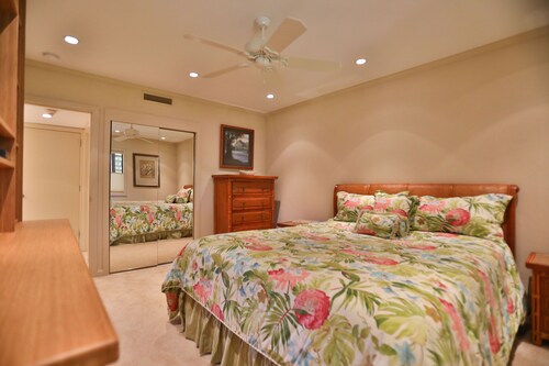 Makena Surf - Exceptional Oceanview Completely Renovated!