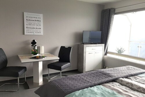 Kaiser-FeWo Dreiburgenblick Nr. 3 | Studio Koblenz