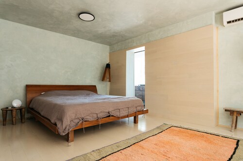 A LUXURY TROPICALIA RETREAT IN SILVERLAKE