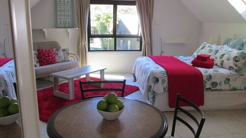 Pet friendly, self-contained loft with private deck & small garden