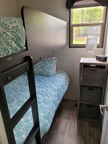 Cozy 3 Bdrm Cottage on Family Friendly Shamrock Bay Resort in Muskoka