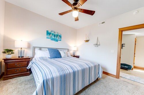 Dog-Friendly Coastal Retreat w/ Ocean Views, Private Hot Tub, & Gourmet Kitchen