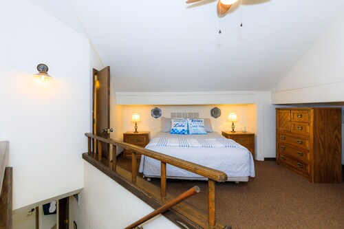 Adventure Awaits Villa in Osage Beach, Lake of the Ozarks