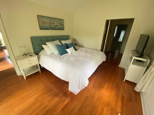 Pass Christian Waterfront w/ Heated Pool & Beautiful Back Porch