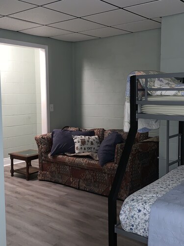FireflyCoveonLakeHartwell! Fall getaway/game weekend! Clemson 23 mi. Sleeps 16!