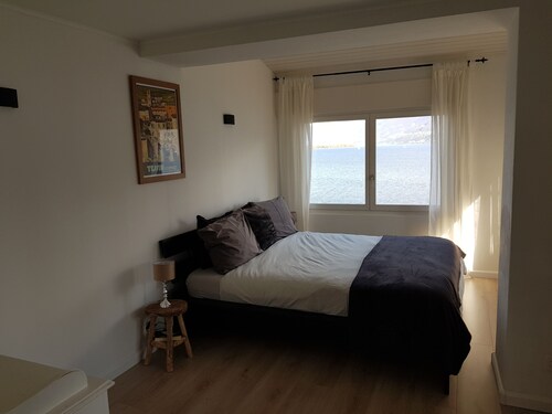Gemütliches ,typischer Tessiner Villa in Porto Ronco. 180 gr Panorama Seesicht