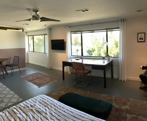 Private Studio with amazing views in LA