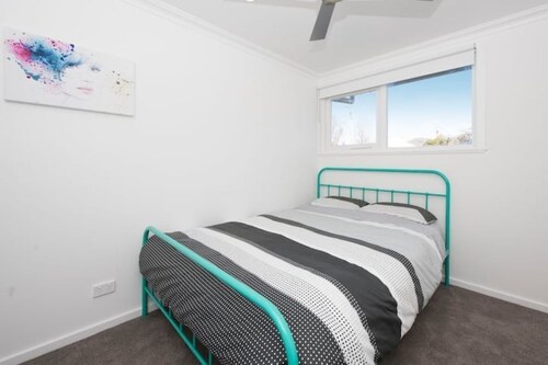 One 8 Four on Market - 4 bed, 2 bath house