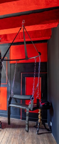 Gîte BDSM (donjon)