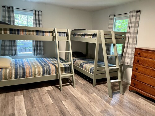 Terrace Cove - Beautiful lakefront remodeled house! 3BR/2B (sleeps 9)