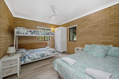Hibiscus is a two bedroom unit, located in a complex with a pool and parking