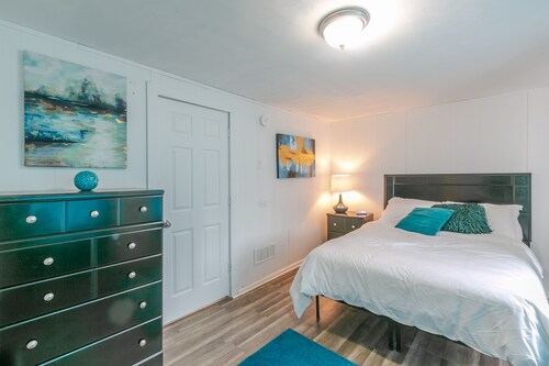 #1836J ❤️ Discount Stay *7-min to Falls* (USA)