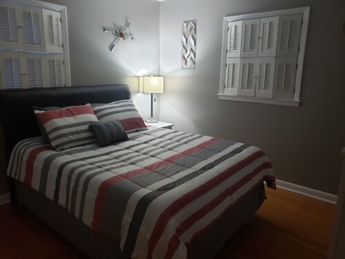 Spacious, updated, comfortable 4 bedroom apartment!