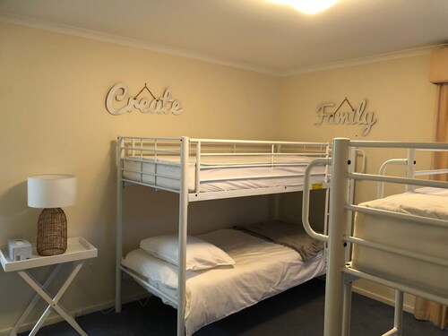 Perfect Holiday Home - Sleep 10 Guests