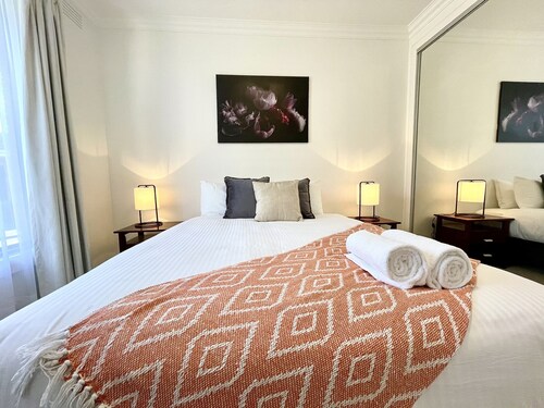 Villa in the heart of Brighton by Readyset