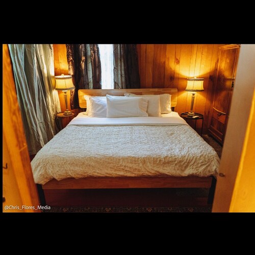 Providence Apartment at the Farmhouse 'DOG FRIENDLY"