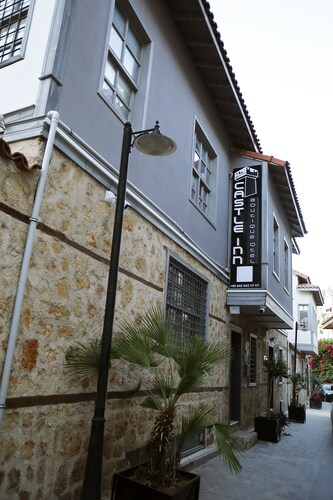 Castle Inn Boutique Hotel