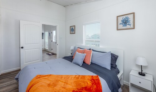Galveston - Jamaica Beach 3BR-Hot Tub-Parking-A/C Walk To Beach