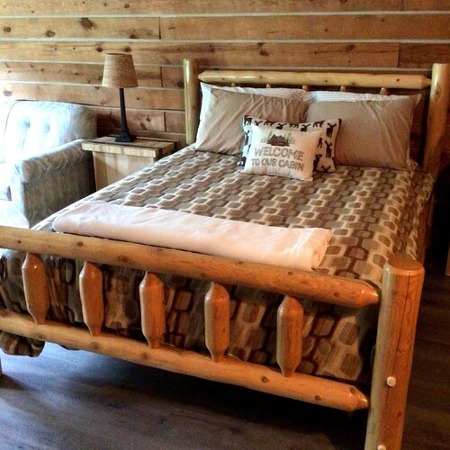 Secluded Cabin in the Heart of the Black Hills