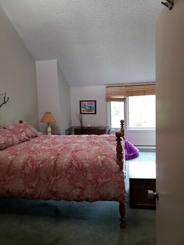 Family Friendly condo nestled in the White Mountains