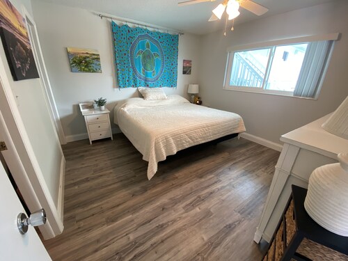 Oceanfront condo beautifully updated with a pool