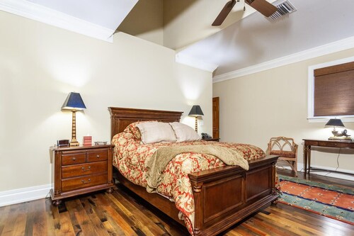 Luxury Gator Retreat
