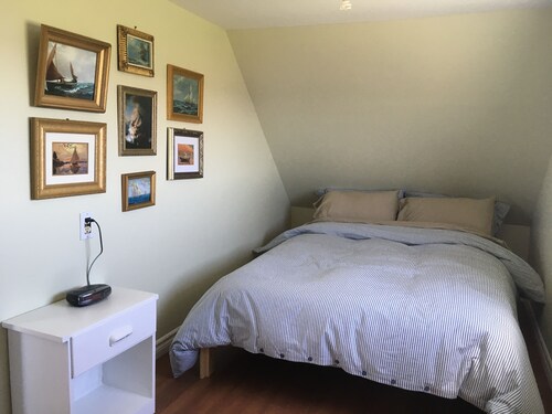 Seaside Cottage in Beautiful Charlo’s Cove