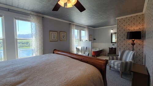 Requa Inn ~ Cathedral Trees Room ~ River Front View