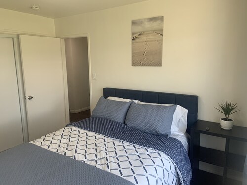 Gorgeous 3 bedroom house in sunny LA