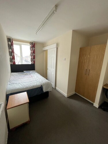 Empire student hall (1 bedroom single occupancy only)