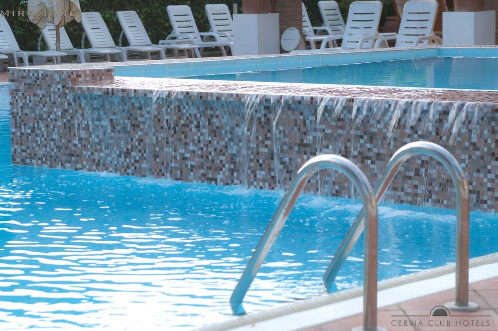 Piscina all'aperto