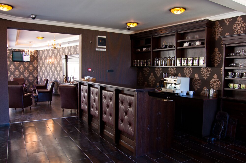 Executive Lounge