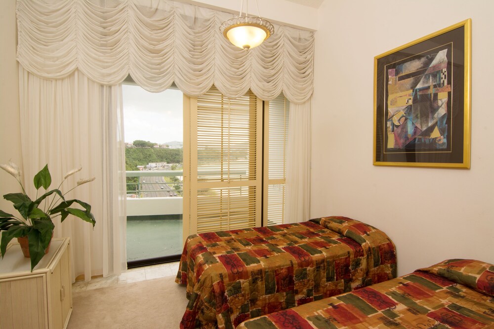 Executive Penthouse, 3 Bedrooms, Kitchen, Ocean View - Guestroom