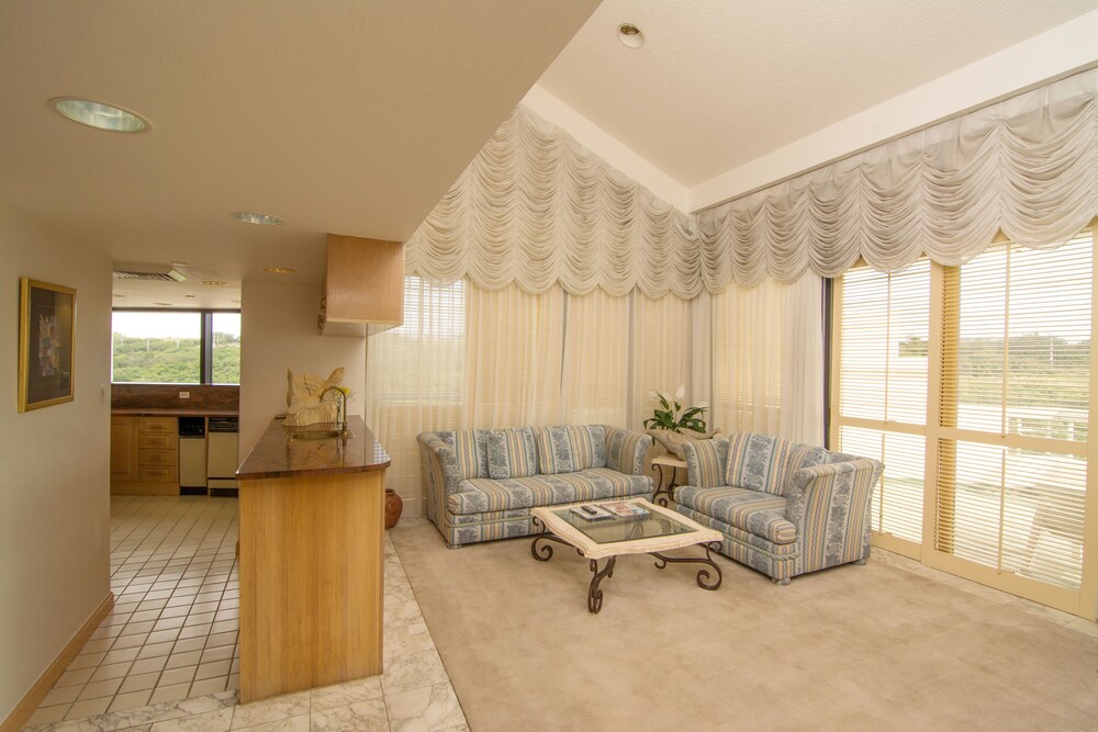 Executive Penthouse, 3 Bedrooms, Kitchen, Ocean View - Guestroom View