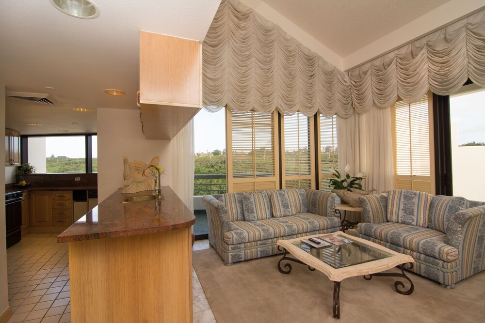 Executive Penthouse, 3 Bedrooms, Kitchen, Ocean View - Guestroom View
