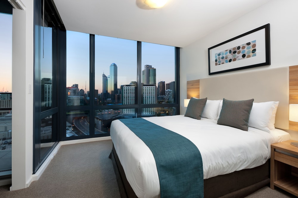 Two Bedroom Apartment - Twin - Guestroom