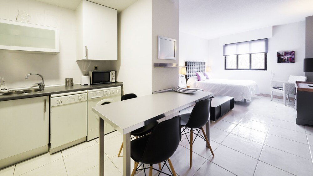Servicio de comidas en la habitación: Estudio estándar