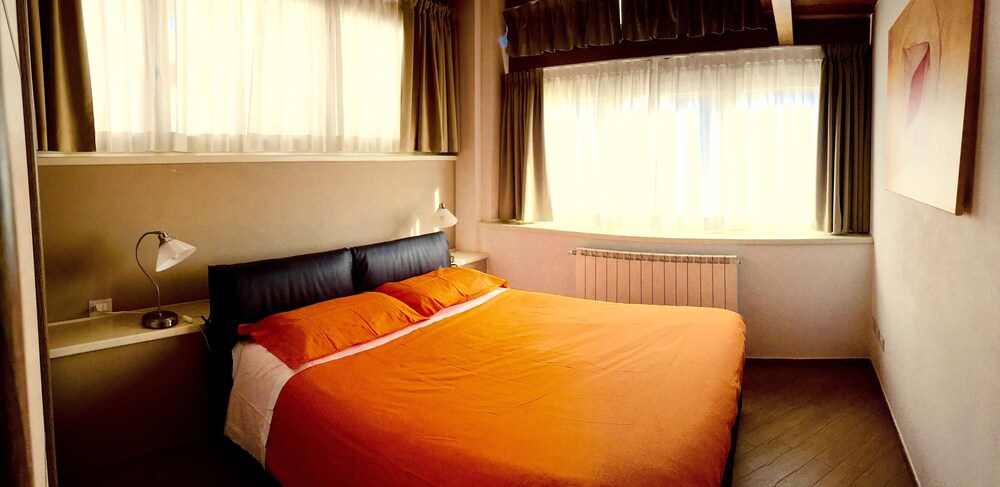 Apartment, 2 Bedrooms - Guestroom